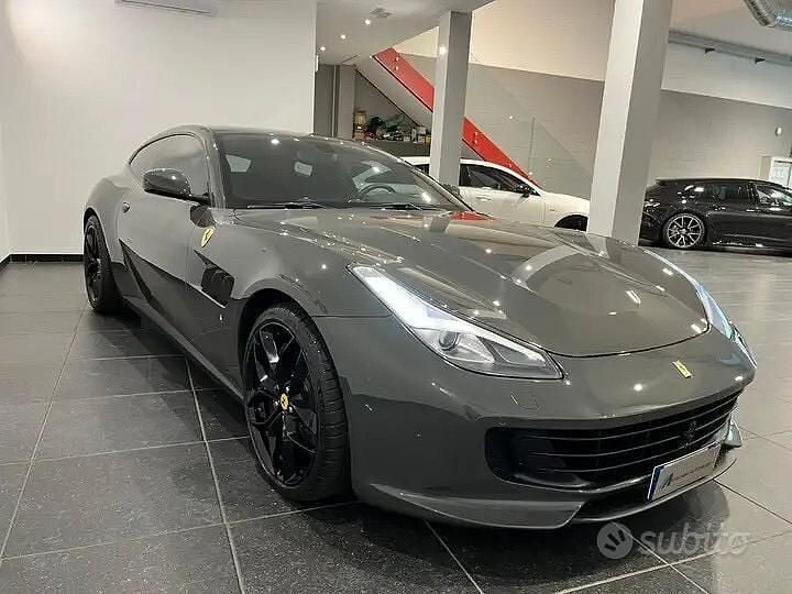 Usata Ferrari GTC4Lusso 610 CV (448 kW) 2018 Grigio Station wagon