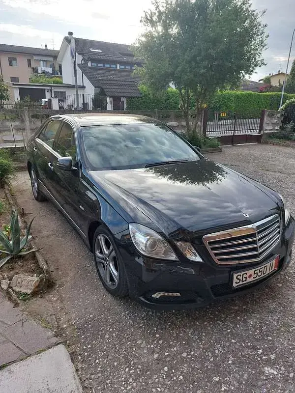 Usata Mercedes E220 Avantgarde 170 CV (125 kW) 2009 Berlina