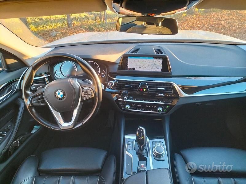 Usata BMW 520 Sport Line 190 CV (139 kW) 2018 Bianco Station wagon