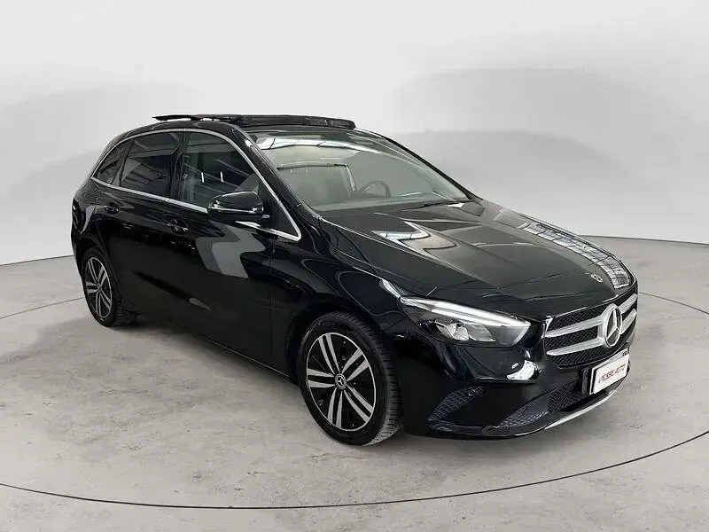 Usata Mercedes B160 95 CV (69 kW) 2020 Nero Utilitaria