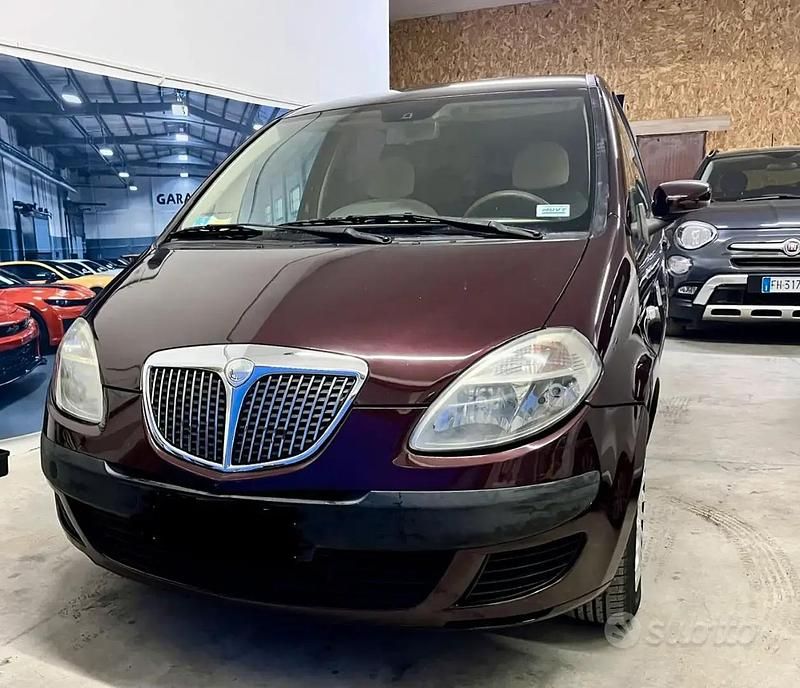 Usata Lancia Musa 90 CV (66 kW) 2006 Monovolume