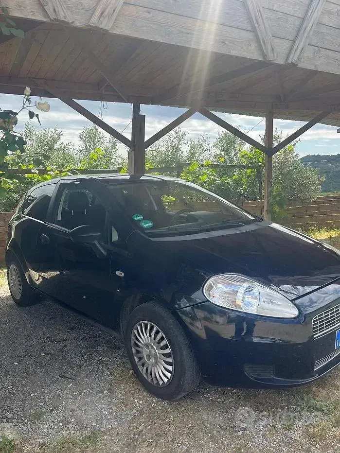 Usata Fiat Grande Punto 65 CV (47 kW) 2025 Utilitaria