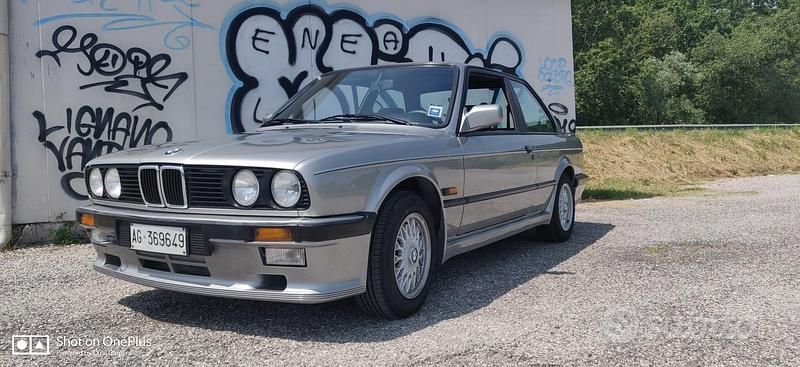 Usata BMW 320 Efficient Dynamics 129 CV (94 kW) 1987 Grigio Berlina