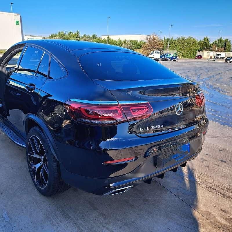 Usata Mercedes GLC220 Executive 194 CV (142 kW) 2020 Nero Coupé