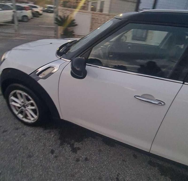 Usata Mini Cooper D Countryman 111 CV (81 kW) 2016 Bianco SUV