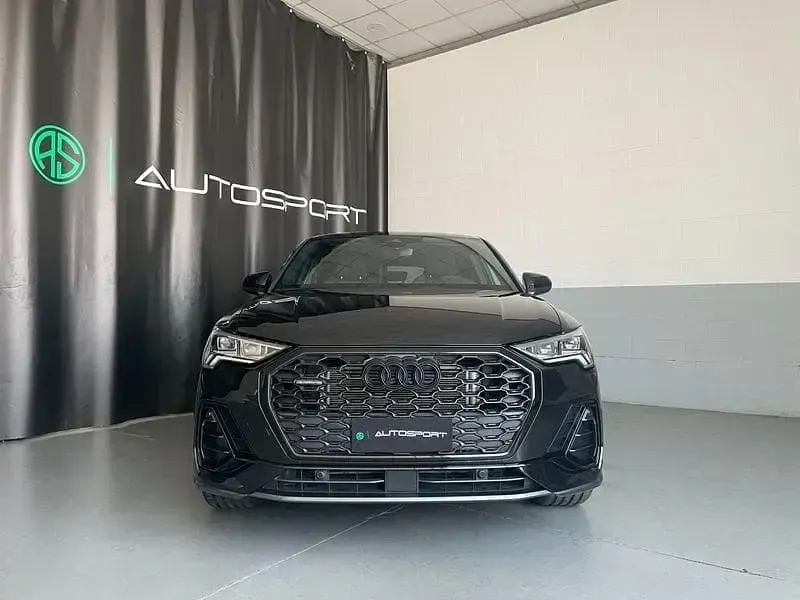 Usata Audi Q3 Sportback S-Line 199 CV (146 kW) 2025 Nero SUV