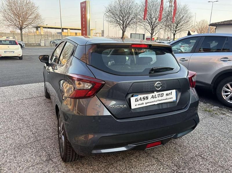 Usata Nissan Micra Acenta 90 CV (66 kW) 2018 Grigio Utilitaria