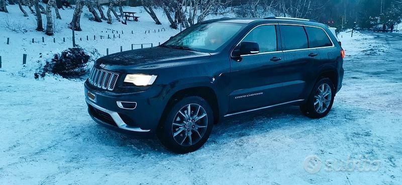 Usata Jeep Grand Cherokee Summit 250 CV (183 kW) 2015 Nero SUV
