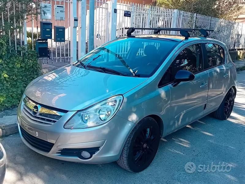 Usata Opel Corsa Enjoy 90 CV (66 kW) 2007 Grigio Utilitaria