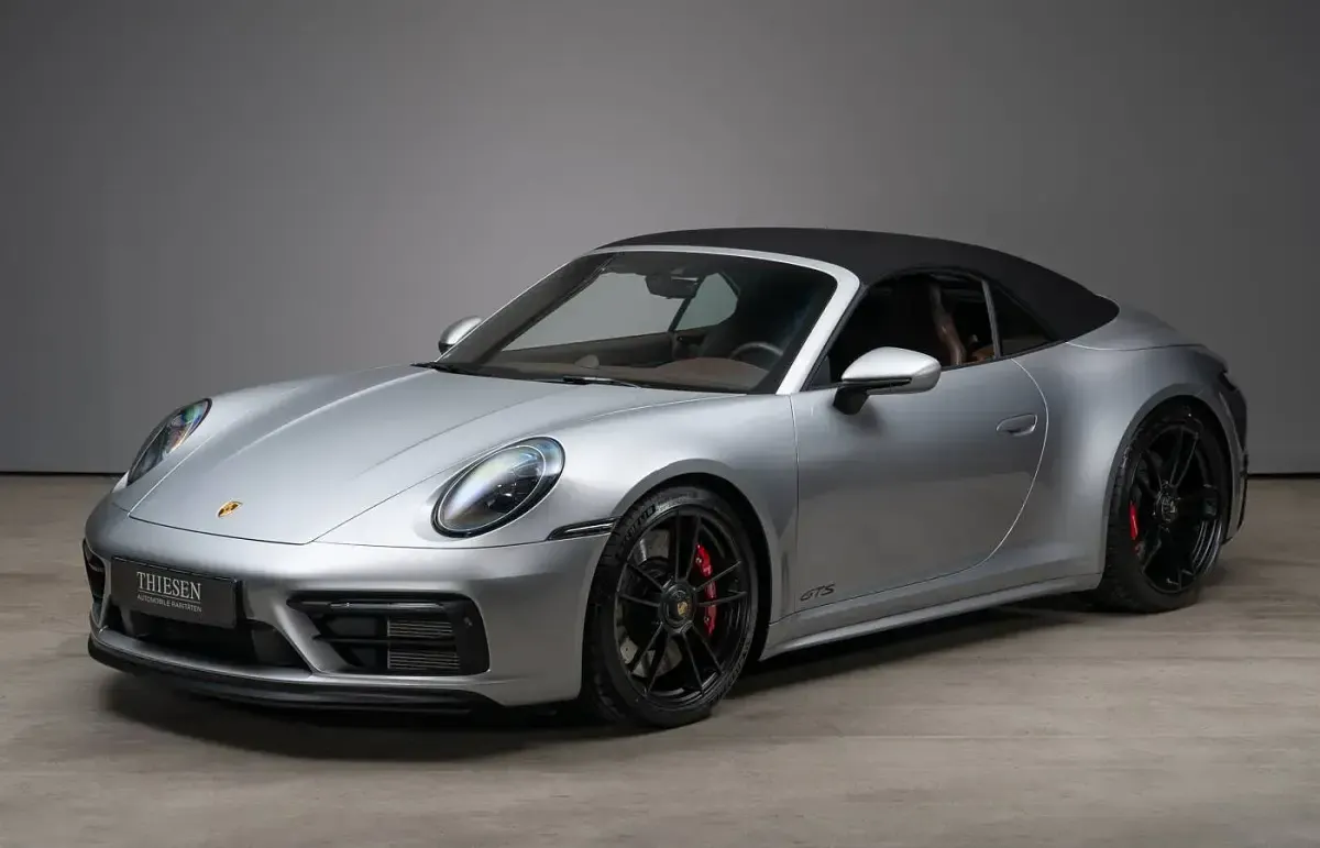 Usata Porsche 911 Carrera 4 GTS 480 CV (353 kW) 2024 Argento Cabrio
