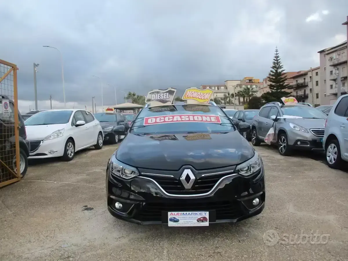 Usata Renault Mégane GrandTour 110 CV (80 kW) 2018 Nero Station wagon