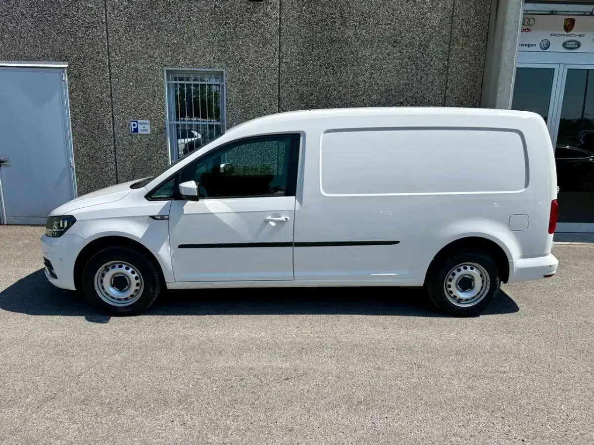 Usata VW Caddy Maxi Business 102 CV (75 kW) 2020 Bianco Monovolume