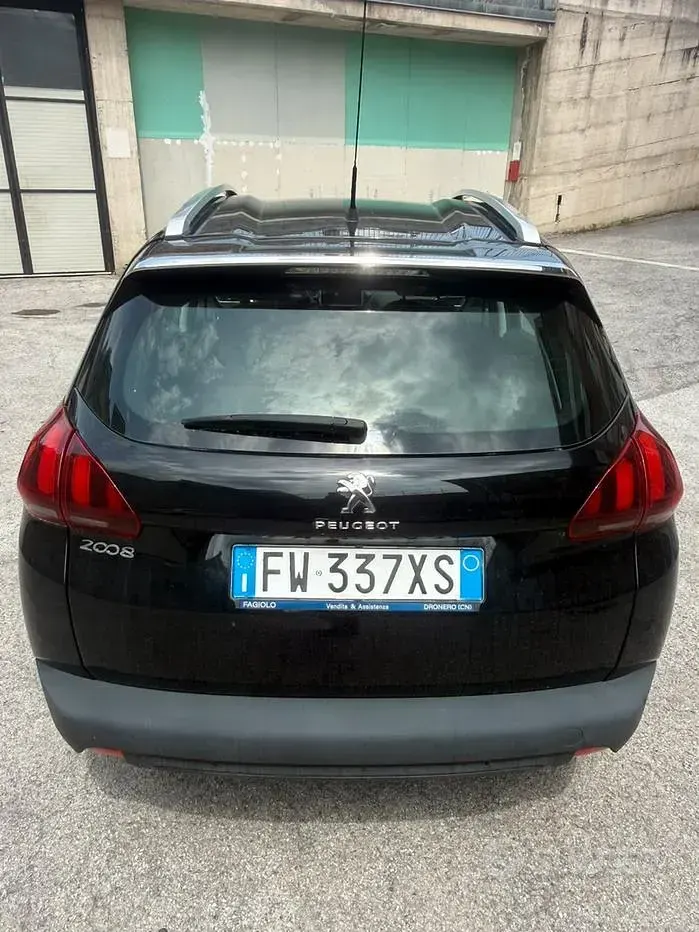 Gebraucht Peugeot 2008 83 PS (61 kW) 2019 Schwarz SUV