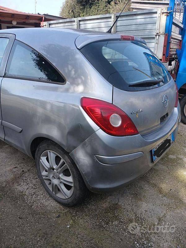 Usata Opel Corsa 2006 Grigio Utilitaria