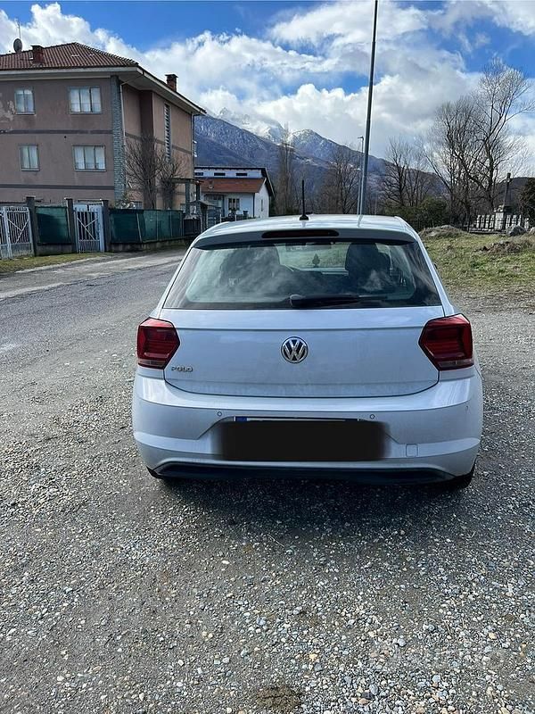 Usata VW Polo 80 CV (58 kW) 2019 Grigio Utilitaria