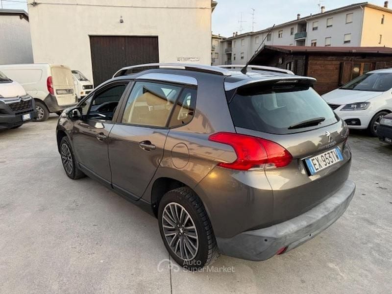 Usata Peugeot 2008 68 CV (50 kW) 2015 Gray SUV