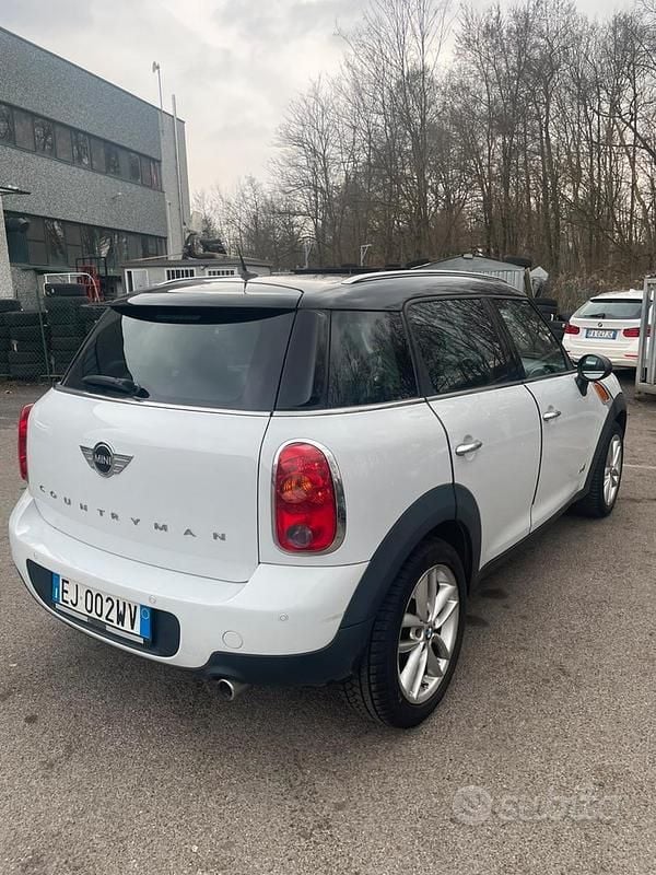 Usata Mini Countryman 111 CV (81 kW) 2011 Bianco SUV