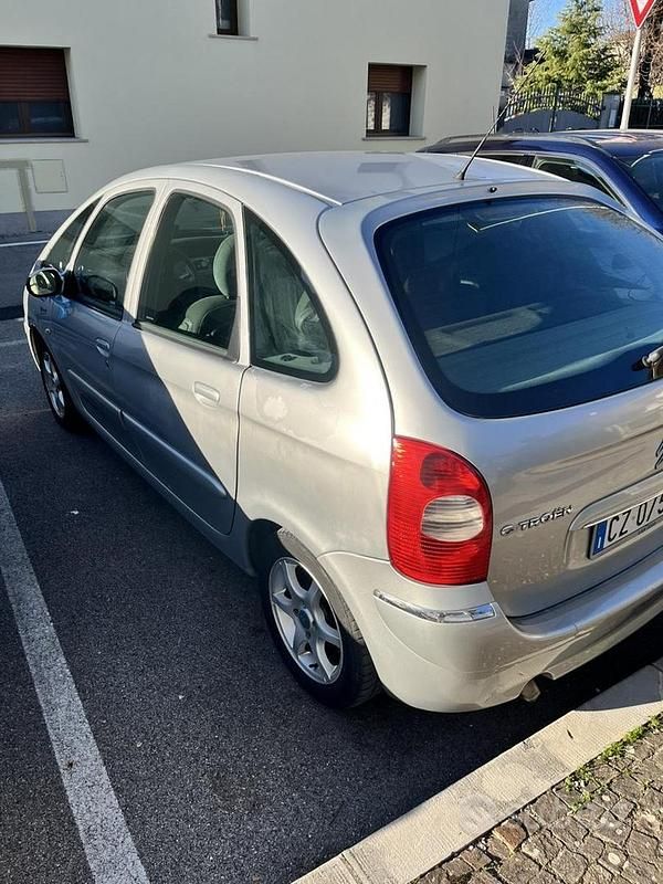 Usata Citroën Xsara Picasso 2006 Grigio Monovolume