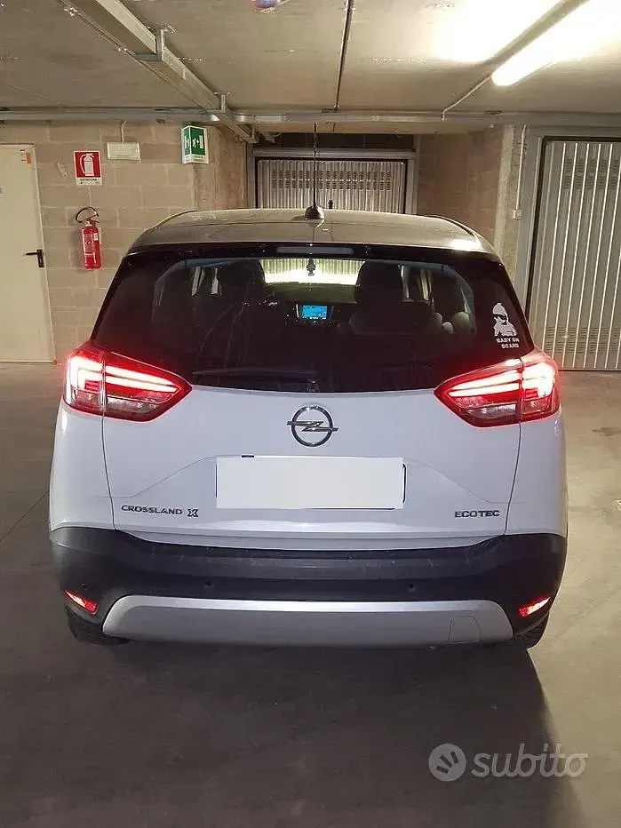 Usata Opel Crossland 110 CV (80 kW) 2019 Bianco SUV