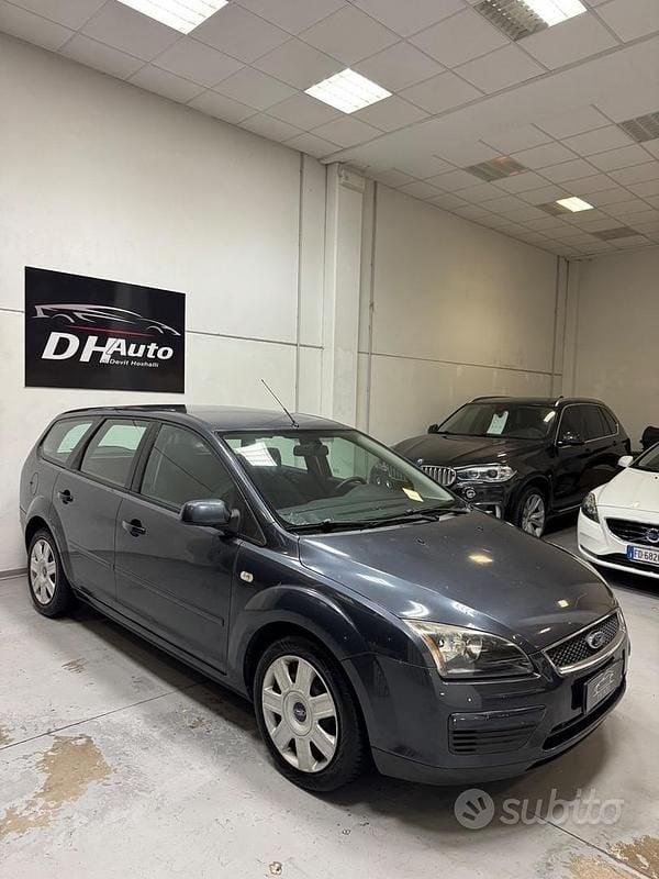 Usata Ford Focus 90 CV (66 kW) 2008 Grigio Berlina