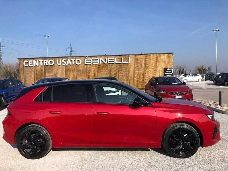 Usata Opel Astra GS Line 130 CV (95 kW) 2023 Rosso Berlina