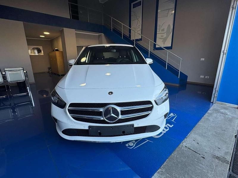 Usata Mercedes B180 116 CV (85 kW) 2021 Other Monovolume