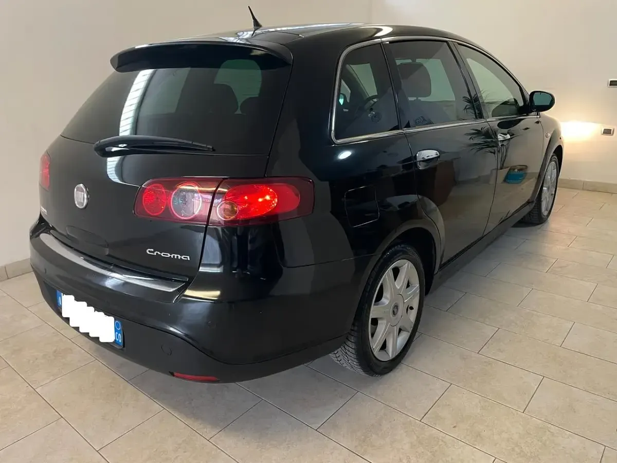 Usata Fiat Croma Emotion 150 CV (110 kW) 2009 Nero Station wagon
