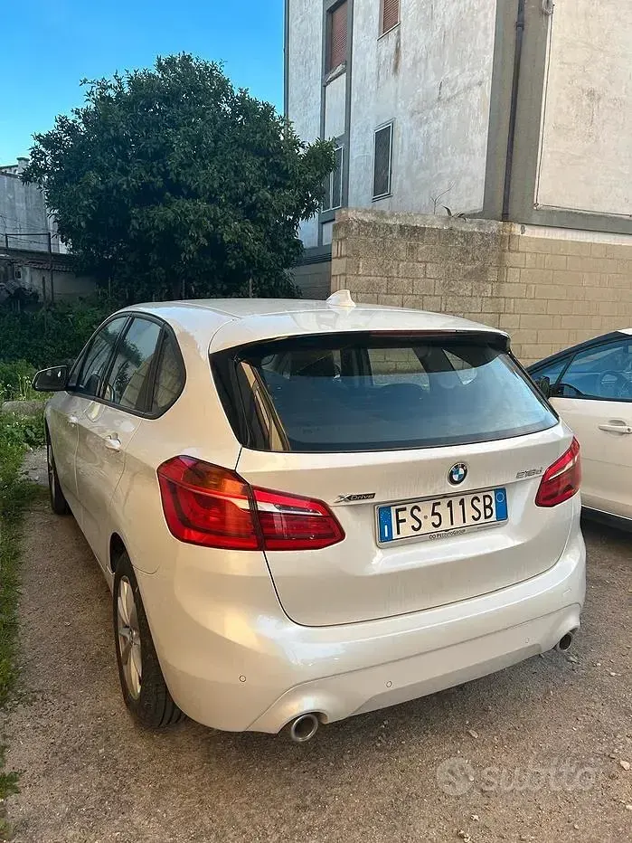 Usata BMW 218 Luxury Line 150 CV (110 kW) 2018 Bianco Station wagon