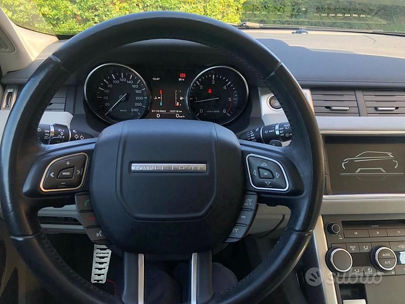 Usata Land Rover Range Rover evoque 150 CV (110 kW) 2015 Nero Berlina