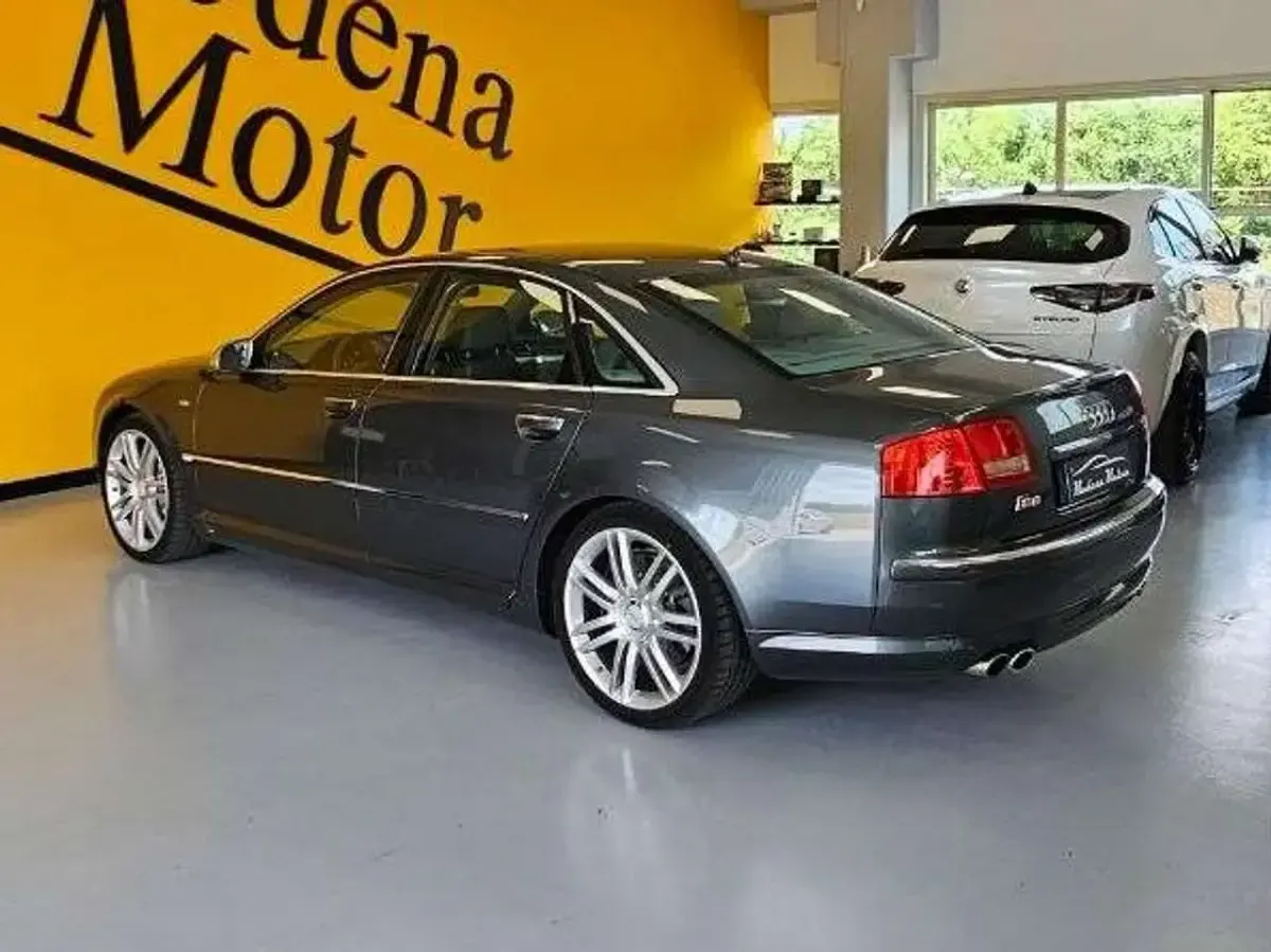 Usata Audi S8 450 CV (330 kW) 2007 Grigio Berlina