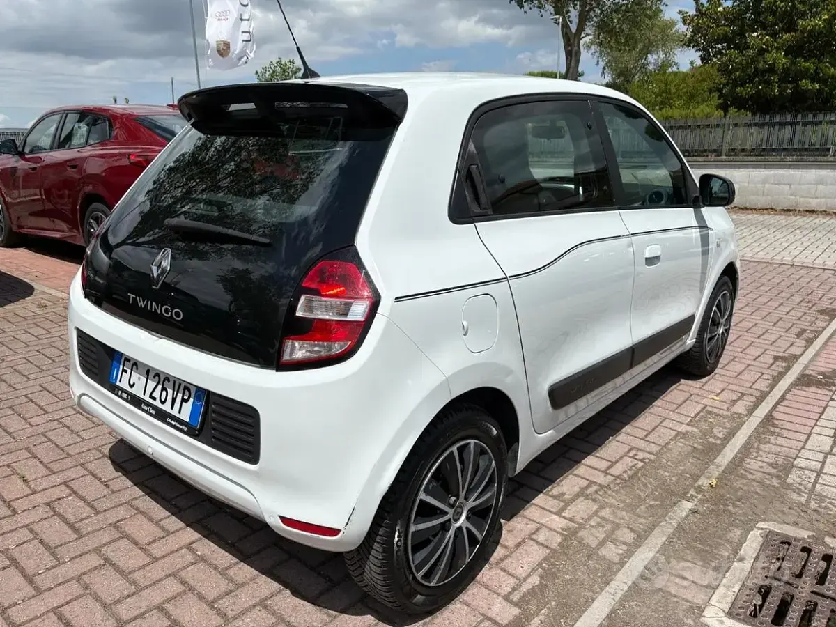 Usata Renault Twingo Life 69 CV (50 kW) 2016 Bianco Utilitaria