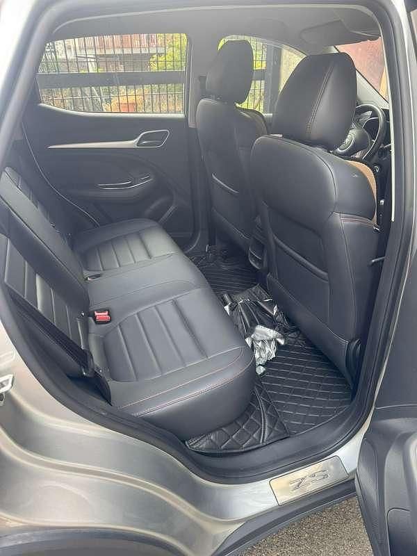 Usata MG ZS Luxury 106 CV (77 kW) 2024 Grigio SUV