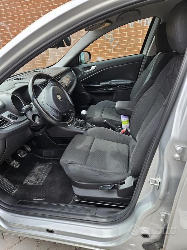 Usata Alfa Romeo Giulietta 120 CV (88 kW) 2011 Utilitaria