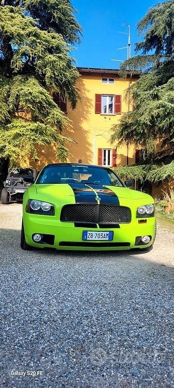 Usata Dodge Charger 400 CV (294 kW) 2006 Verde Berlina