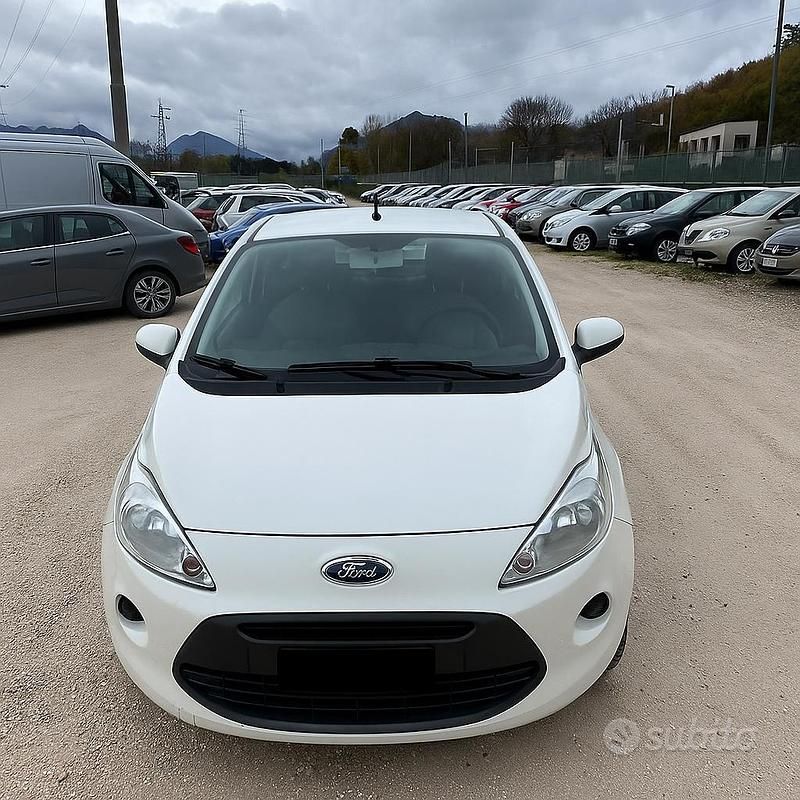 Usata Ford Ka Individual 75 CV (55 kW) 2011 Bianco Berlina