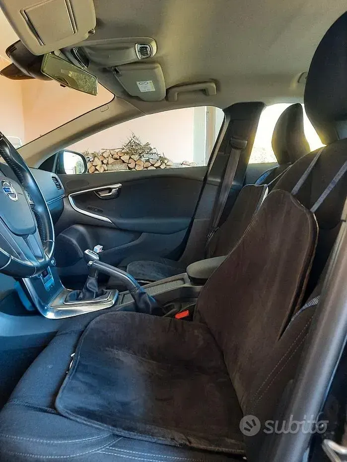 Usata Volvo V40 2014 Nero Berlina