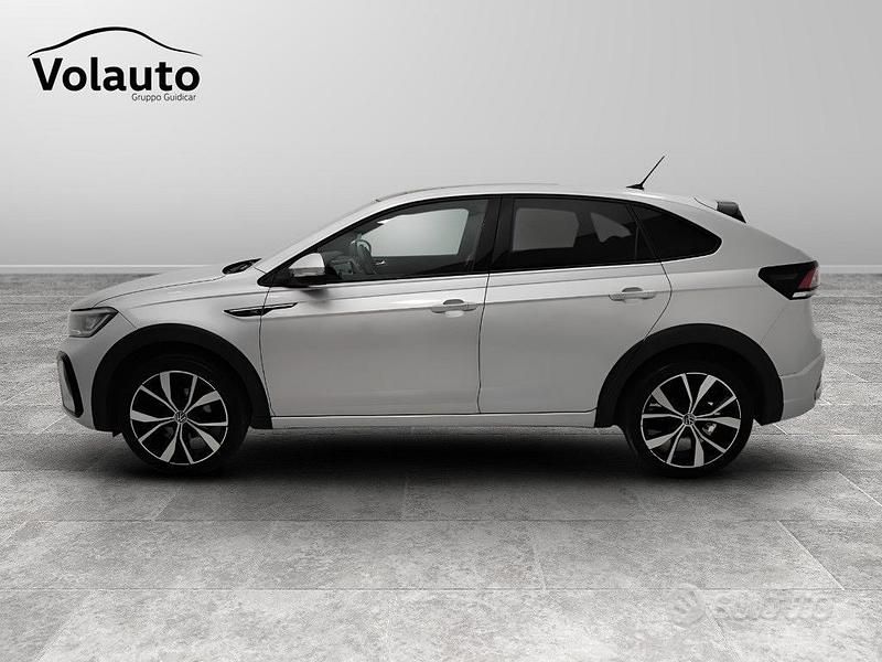 Usata VW Taigo R-line 110 CV (80 kW) 2022 Argento SUV