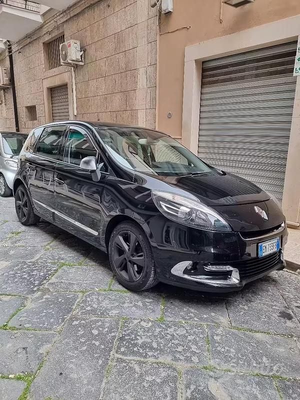 Usata Renault Scénic III XMOD 110 CV (80 kW) 2012 Monovolume