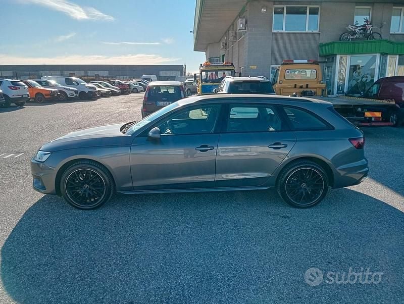 Usata Audi A4 Advanced 163 CV (119 kW) 2021 Grigio Station wagon
