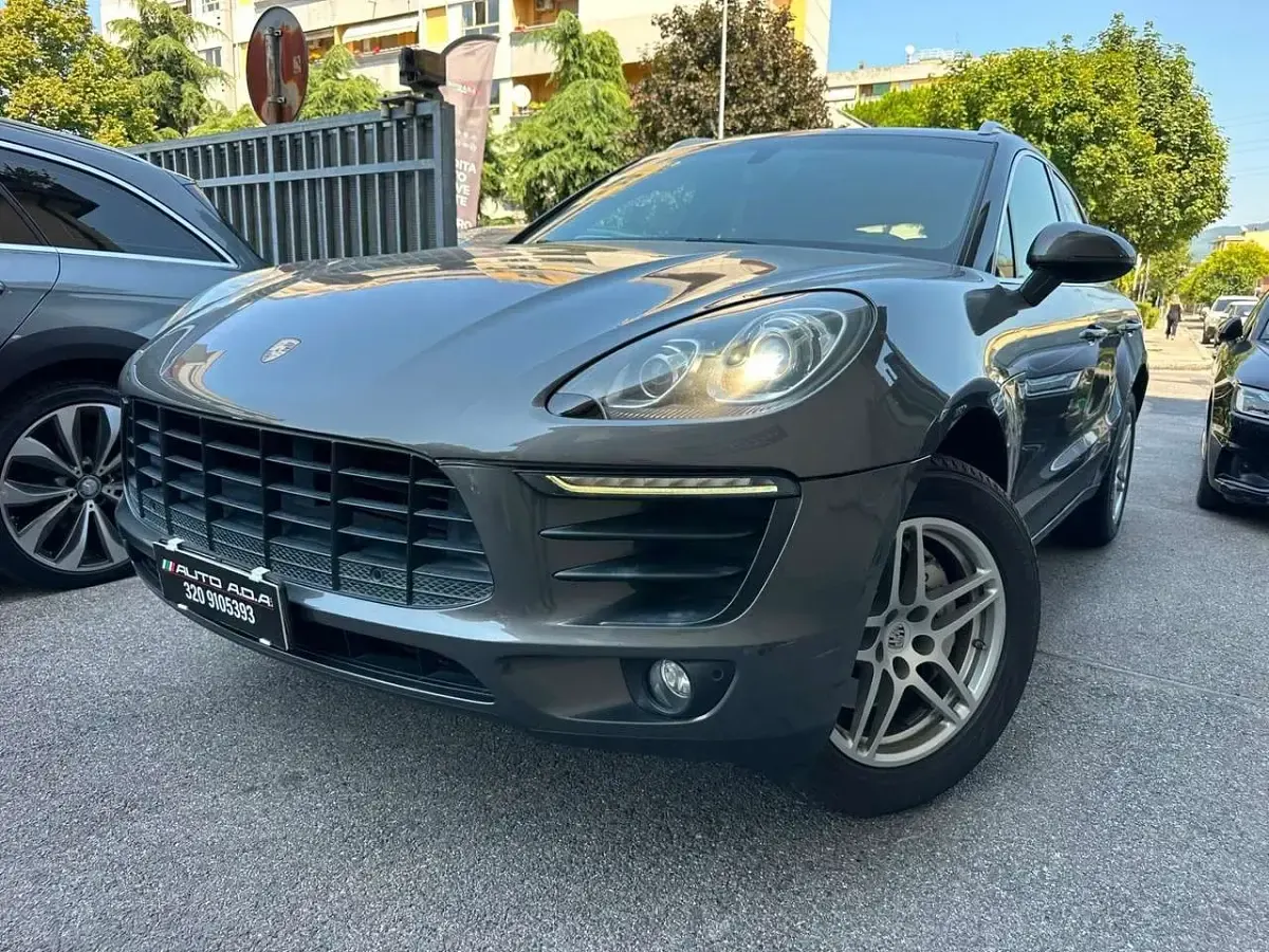 Usata Porsche Macan 250 CV (183 kW) 2014 Grigio SUV