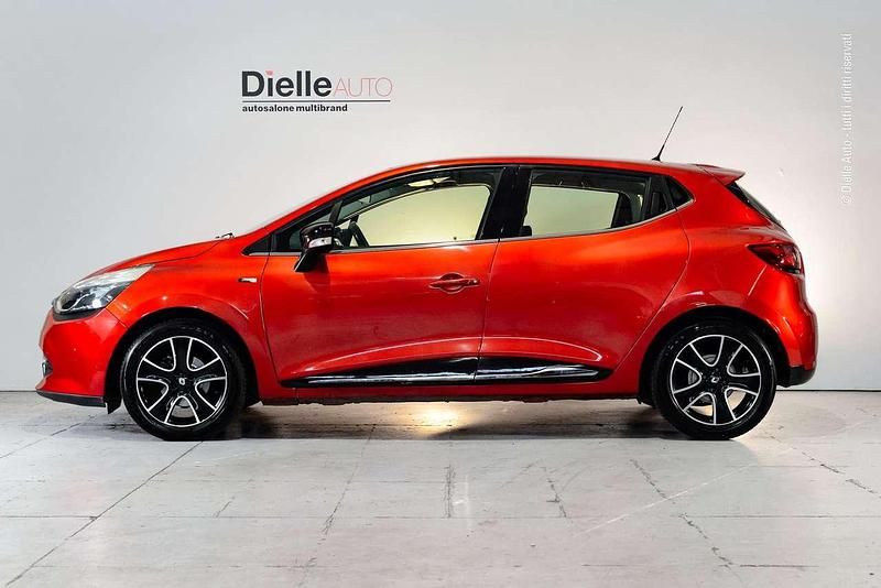 Usata Renault Clio IV 90 CV (66 kW) 2016 Rosso metallizzato Utilitaria