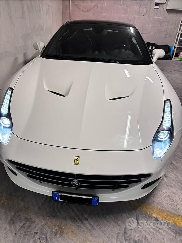 Usata Ferrari California 2016 Bianco Cabrio