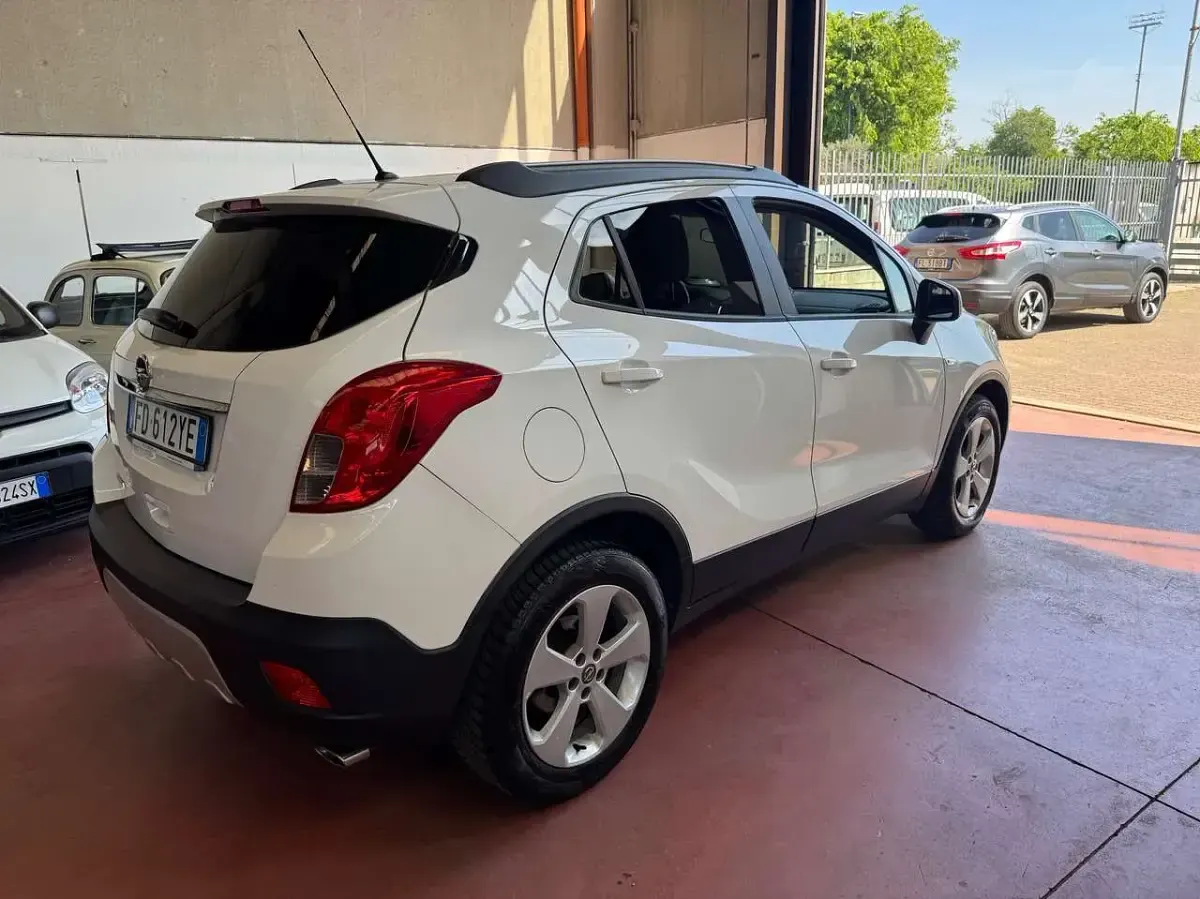 Usata Opel Mokka Cosmo 140 CV (102 kW) 2016 Bianco SUV