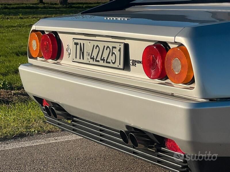 Usata Ferrari Mondial 271 CV (199 kW) 1986 Argento Coupé