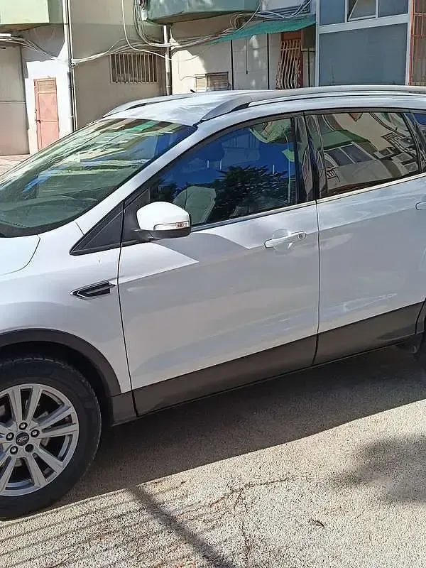 Usata Ford Kuga Business Edition 120 CV (88 kW) 2018 SUV