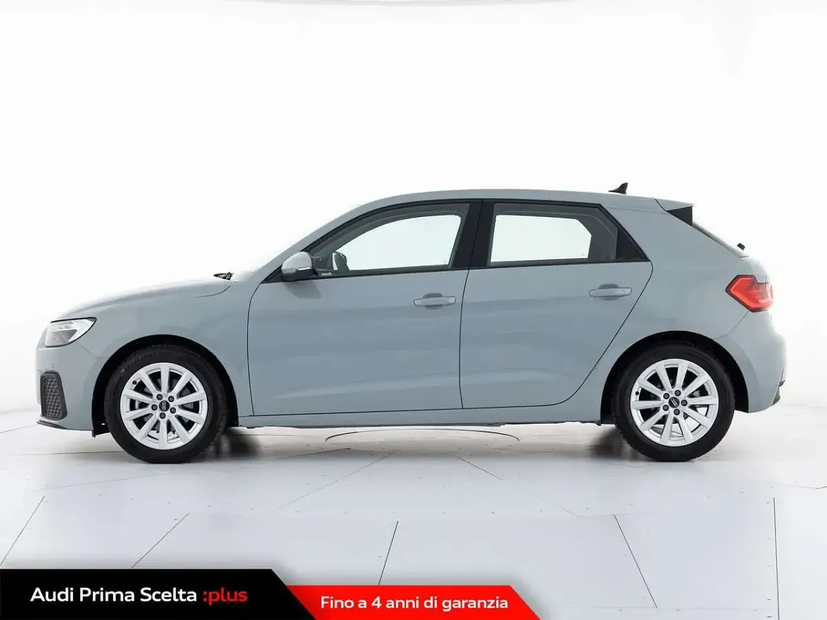 Usata Audi A1 Business 116 CV (85 kW) 2025 Grigio SUV