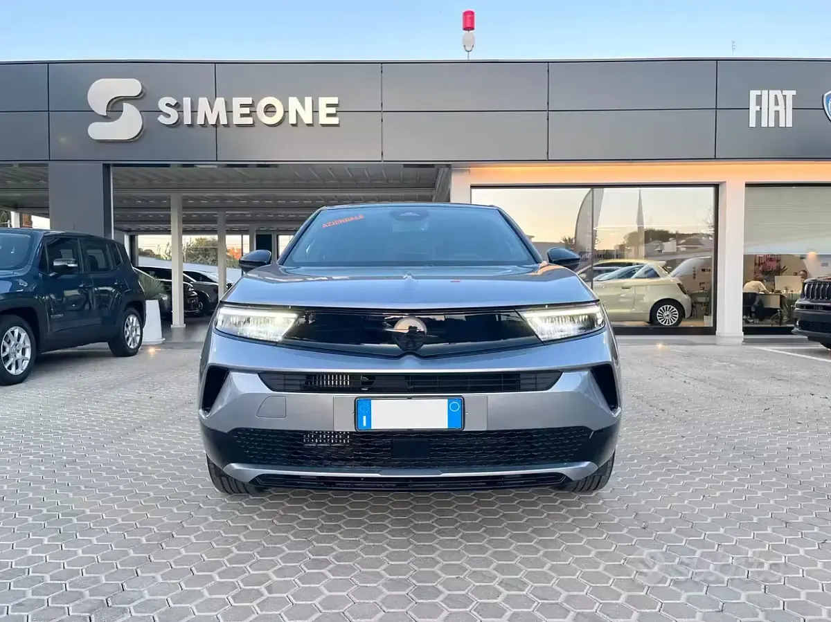 Usata Opel Mokka 136 CV (100 kW) 2025 Grigio SUV