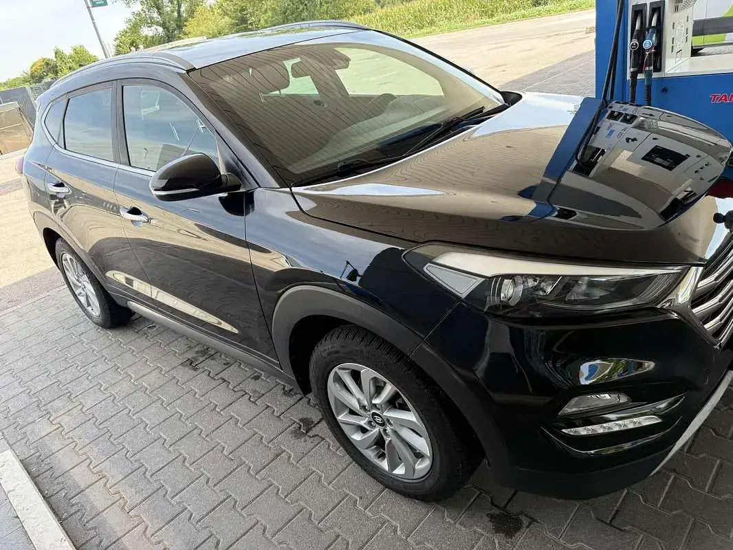 Usata Hyundai Tucson Comfort 116 CV (85 kW) 2017 Nero SUV