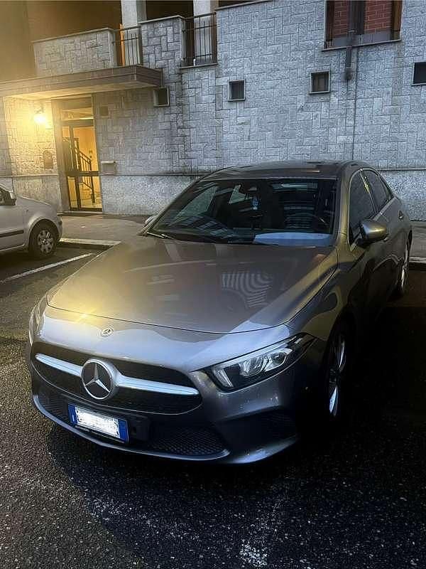 Usata Mercedes A180 116 CV (85 kW) 2020 Berlina