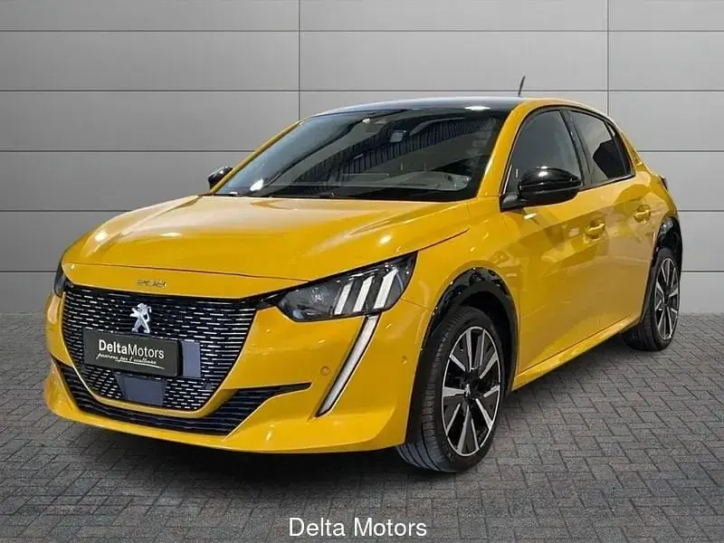 Usata Peugeot 208 GT 131 CV (96 kW) 2021 Utilitaria